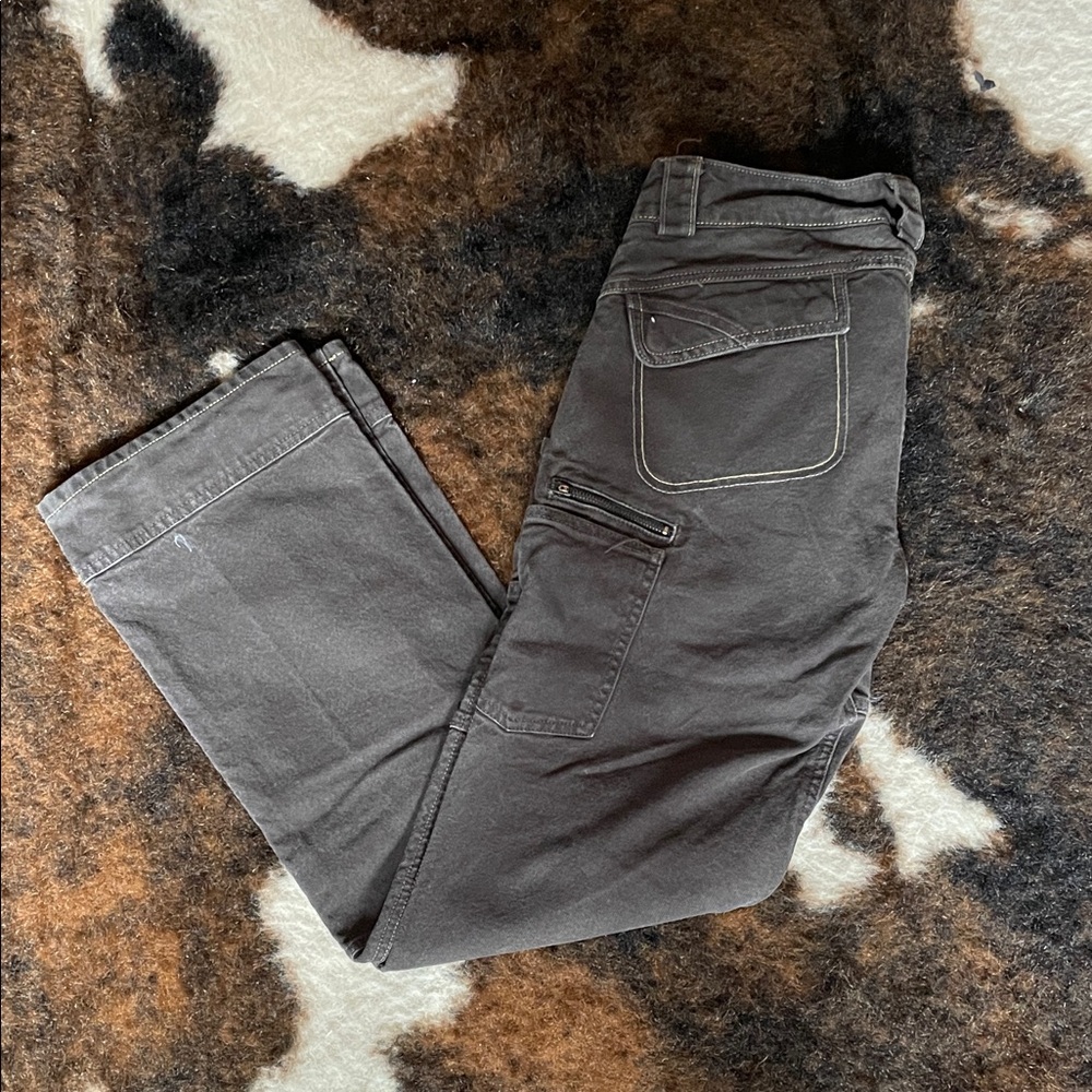Straight Leg Women's Jeans in Charcoal Gray